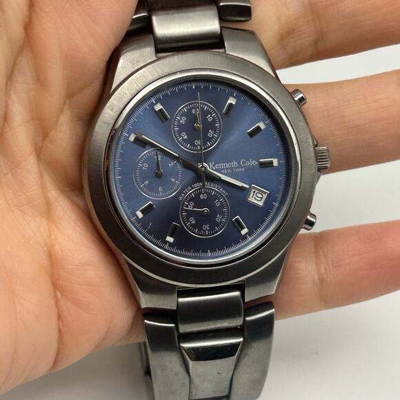 Kenneth Cole KC3179 Men’s Chronograph Watch, 37mm Gray Working New  Battery - Picture 7 of 8